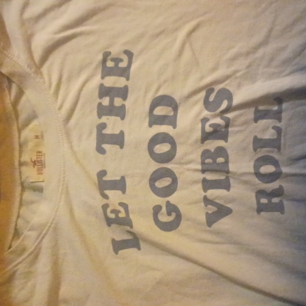 Hollister t shirt size Medium